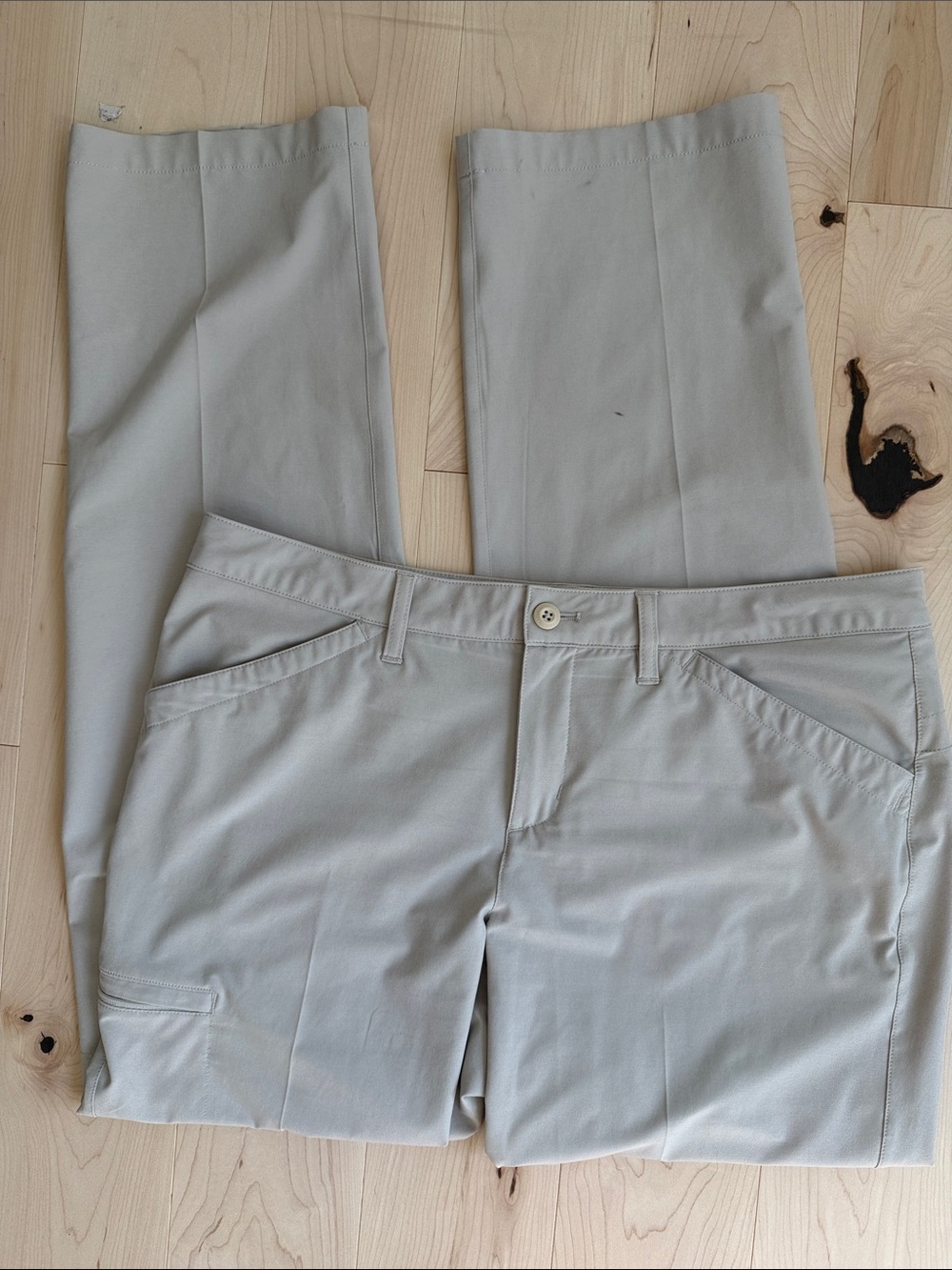 Eddie Bauer Light Khaki Roll Tab Lightweight Chinos Pants 12